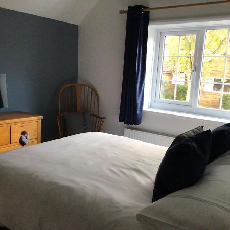 Icthus Bed & Breakfast Willerby  Bagian luar foto