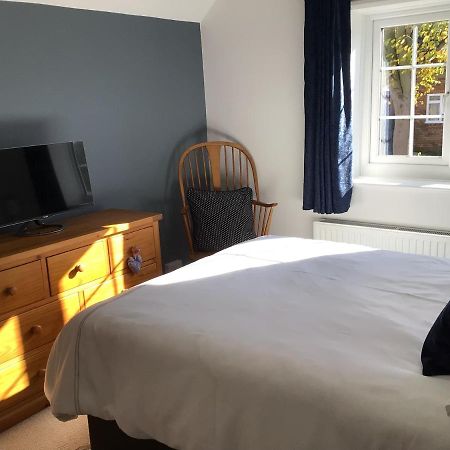 Icthus Bed & Breakfast Willerby  Bagian luar foto