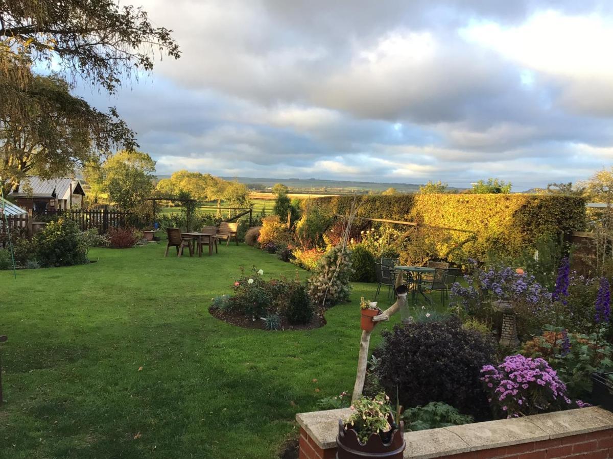 Icthus Bed & Breakfast Willerby  Bagian luar foto