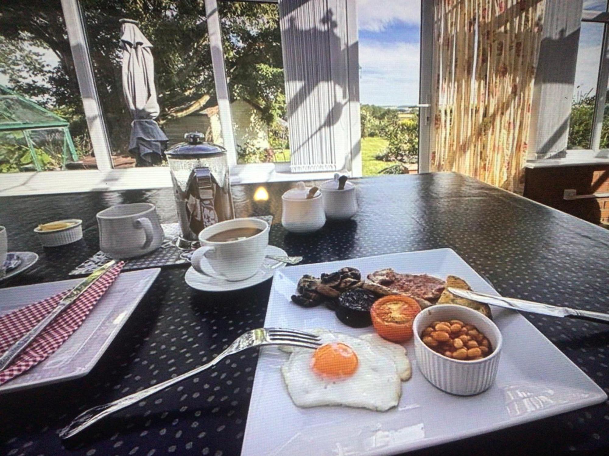 Icthus Bed & Breakfast Willerby  Bagian luar foto